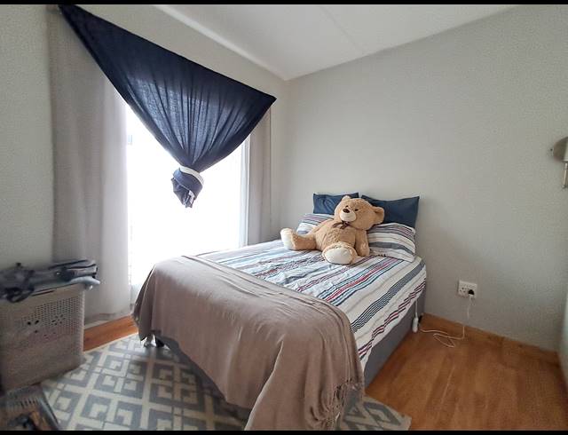 1 BEDROOM APARTMENT FOR SALE IN FLAMINGO VLEI